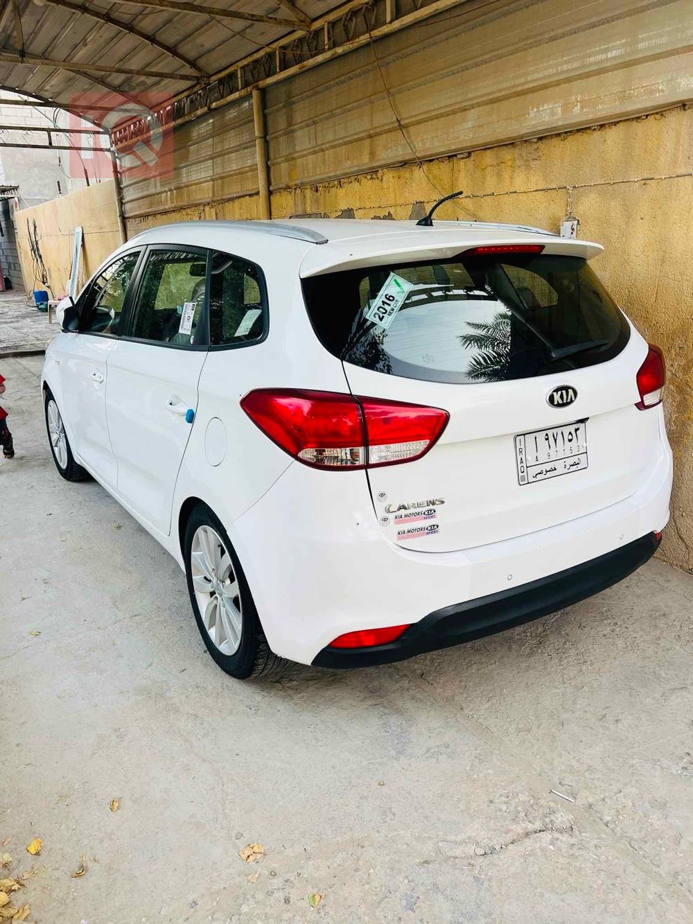 Kia Carens